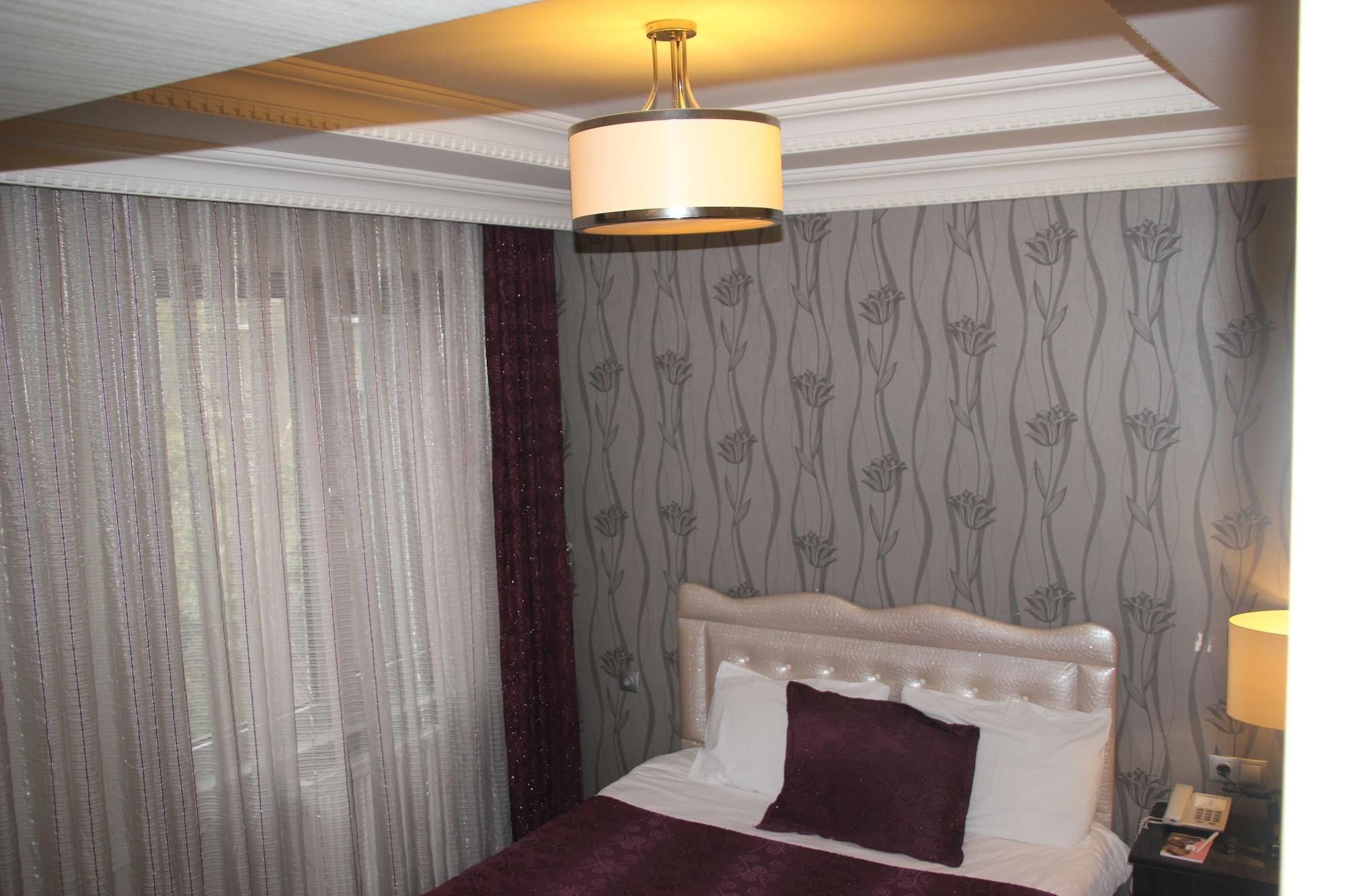 Risiss Hotel